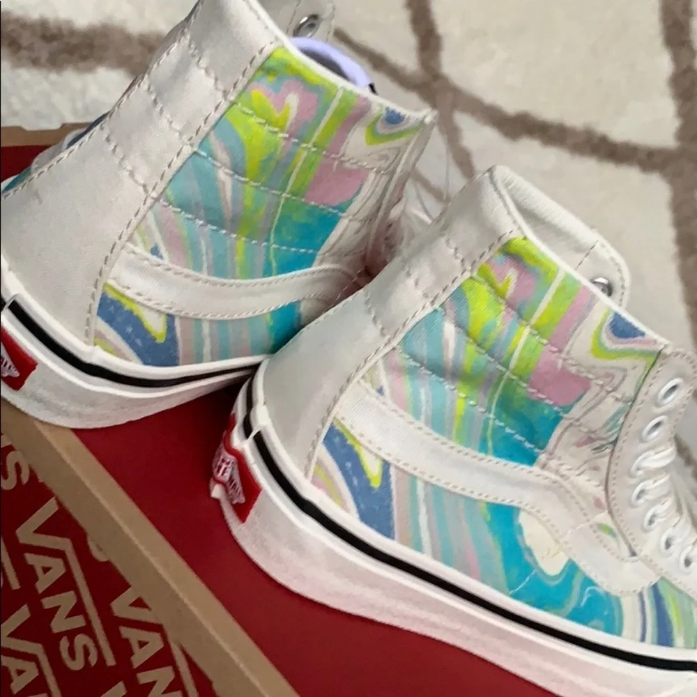 VANS SK8-Hi 138 DECON RESIN SWIRL Marshmallow WMNS